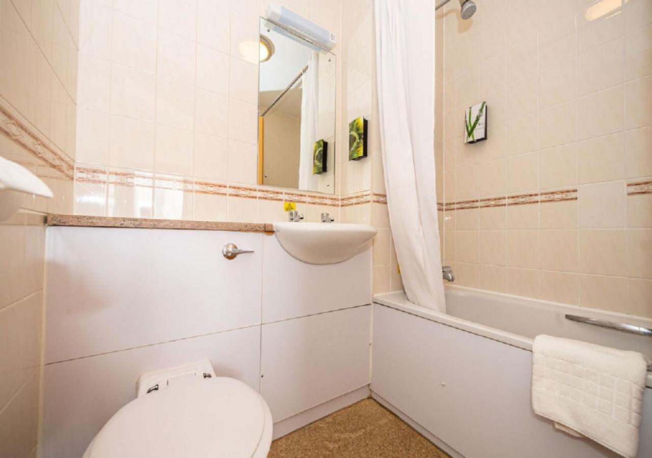 Stables Inn, Aintree Liverpool Zewnętrze zdjęcie